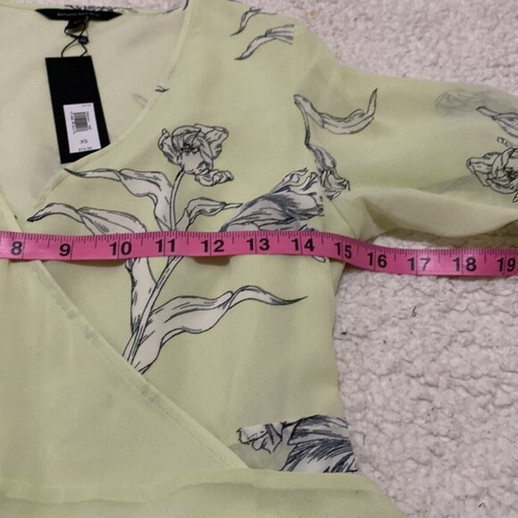 Banana Republic Floral Wrap Shirt Sheer Lined Womens XS Lime Peplum Hem Tie NWT - Picture 11 of 14